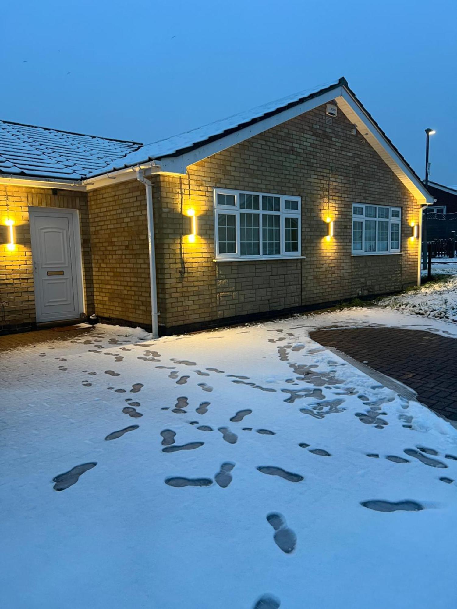 The Bungalow In Kettering Exteriör bild